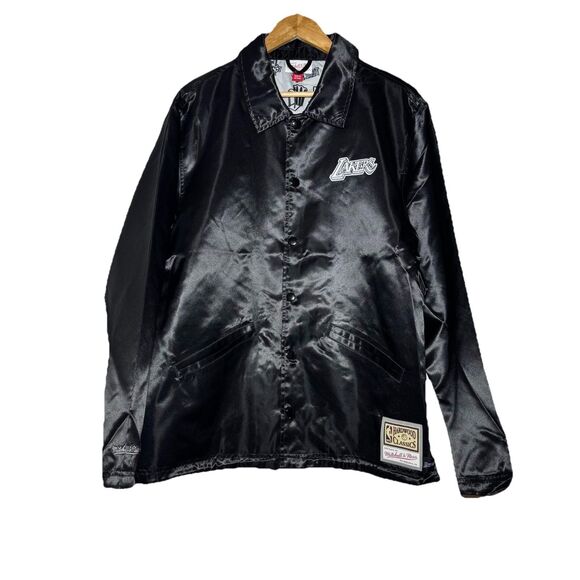 NWOT MITCHELL & NESS LOS ANGELES LAKERS Men’s Snap Black Jacket Size Large - Picture 1 of 13